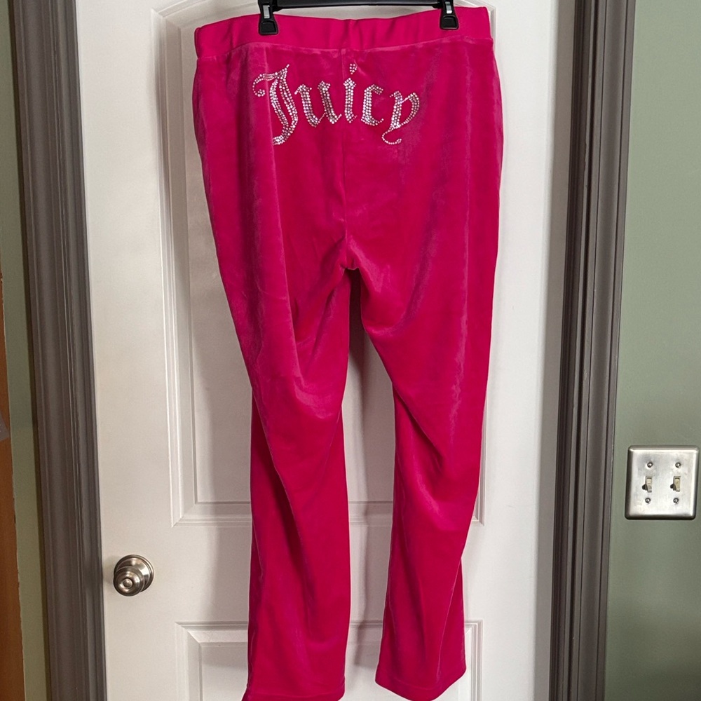 Juicy Couture velour lounge outfit